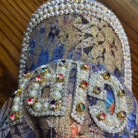Beautiful, sequenced and bejeweled baseball cap / hat - Picture 6 of 6